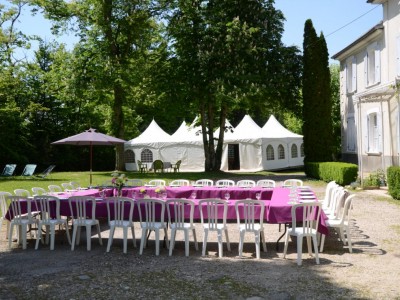 Chapiteau de réception au Château des Ayes Chapiteau de réception au Château des Ayes